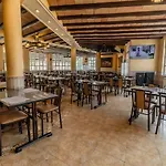 게스트하우스 - Restaurante La Buena By Vivere Villalonquéjar