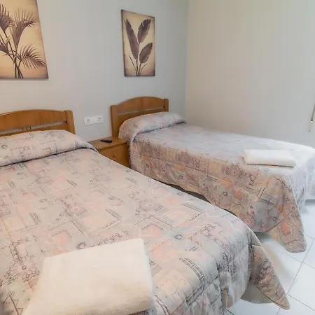 - Restaurante La Buena 3* Villalonquéjar