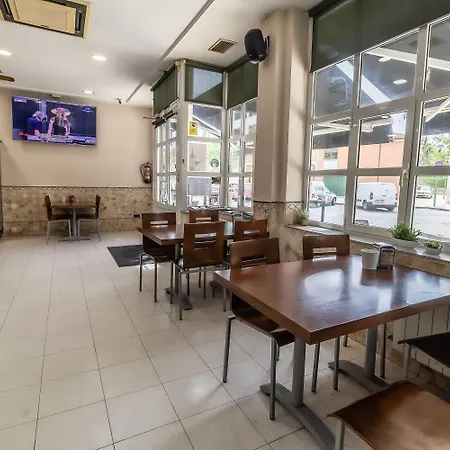 Gasthof - Restaurante La Buena Villalonquéjar