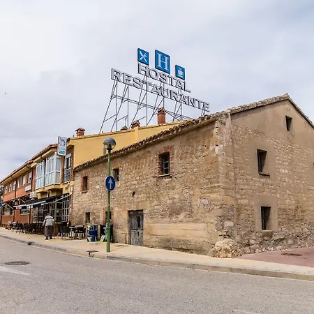 - Restaurante La Buena
