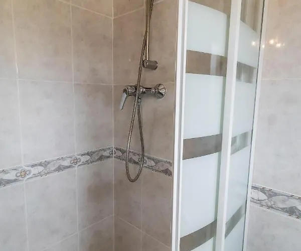 - Restaurante La Buena By Vivere Gasthof